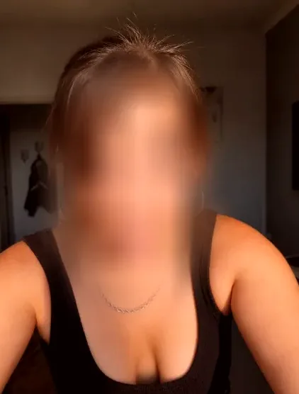 Andrea, 34