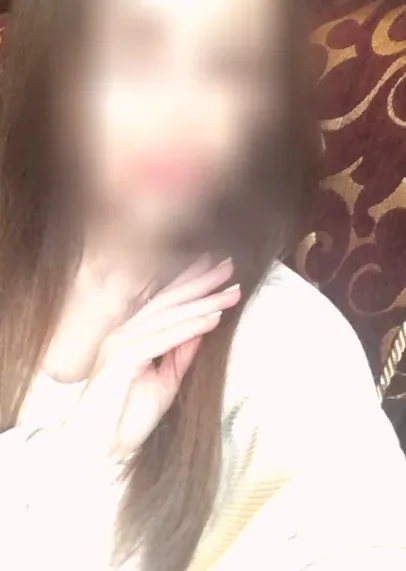 Bettina, 29