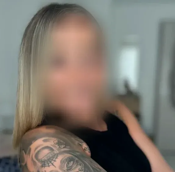 Bianca, 36